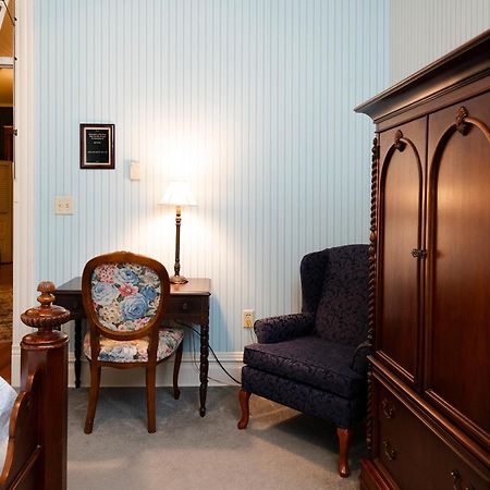 Hotel Captain Henderson House à Arkadelphia Chambre photo