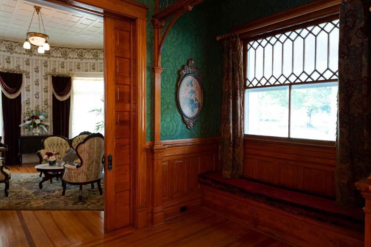 Hotel Captain Henderson House à Arkadelphia Extérieur photo