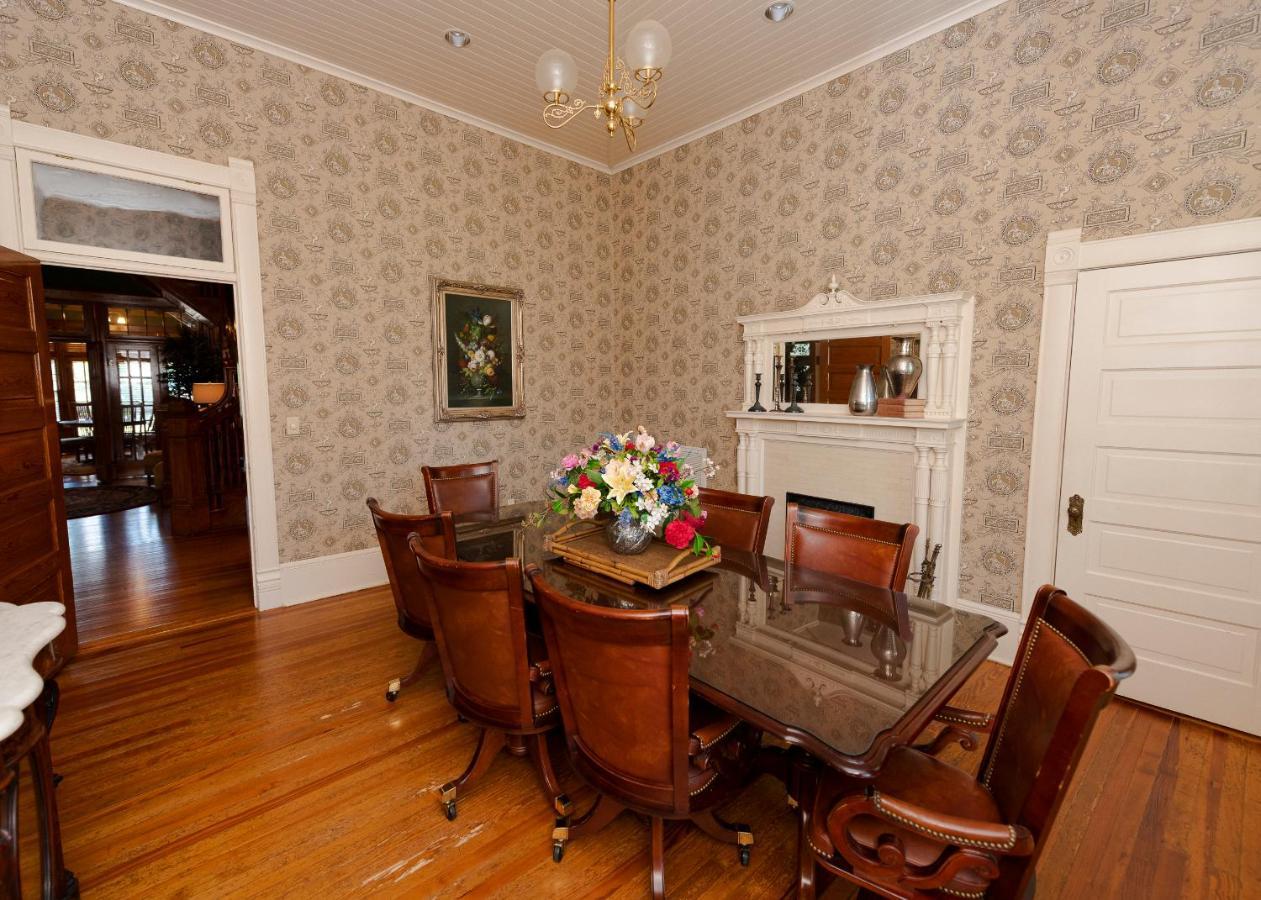 Hotel Captain Henderson House à Arkadelphia Extérieur photo